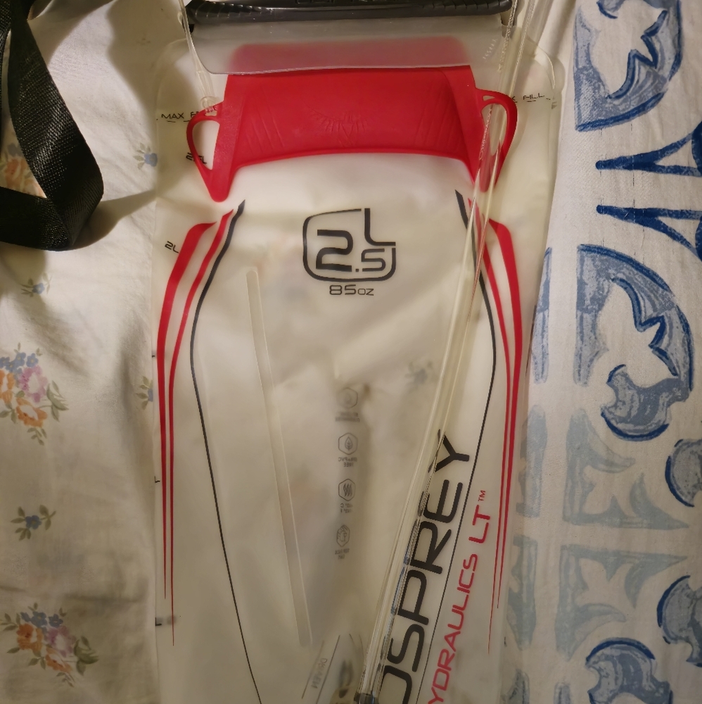 Osprey 2.5 backpack water bag